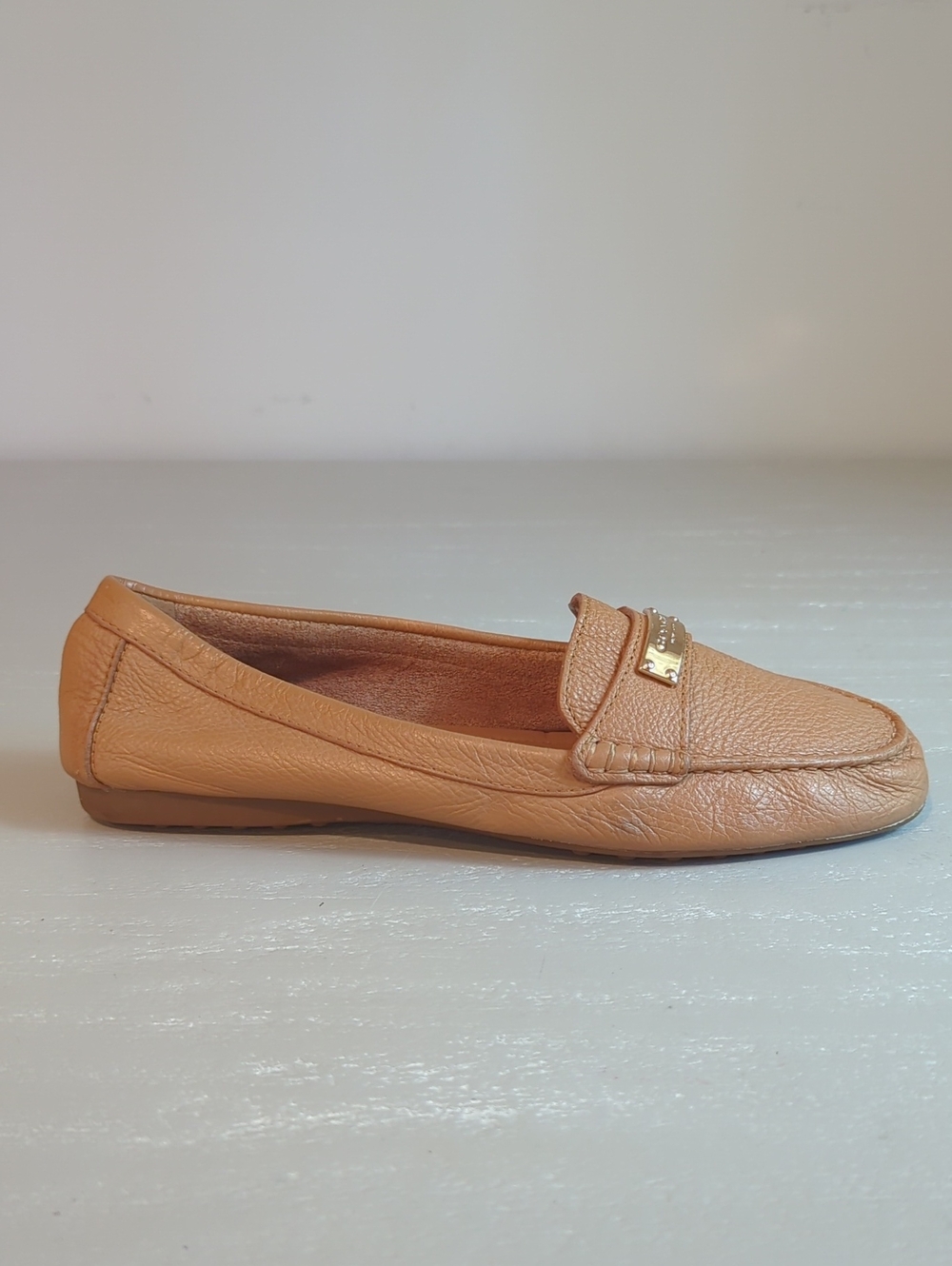 Coach Fredrica Loafer Tan Pebbled Leather size 9